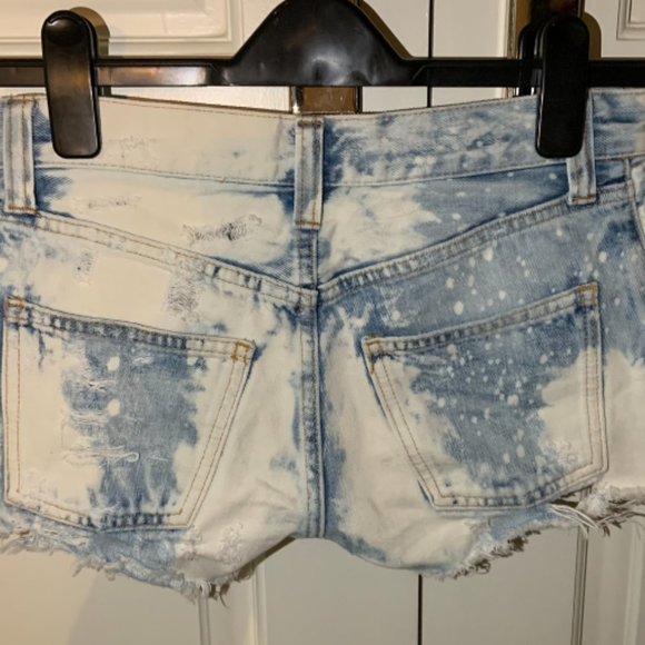 Taula Blue and White Jean Shorts - Picture 2 of 4
